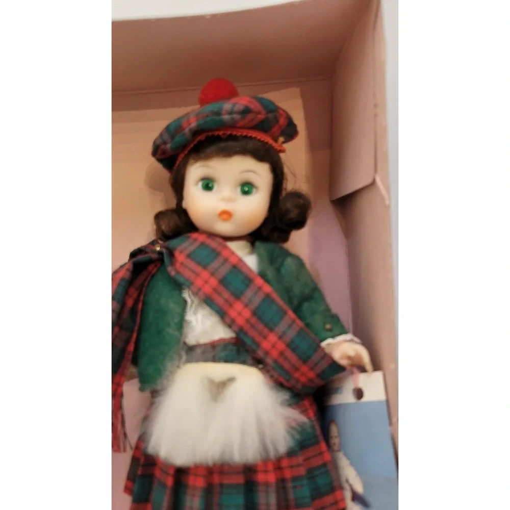 Madame Alexander vintage madame